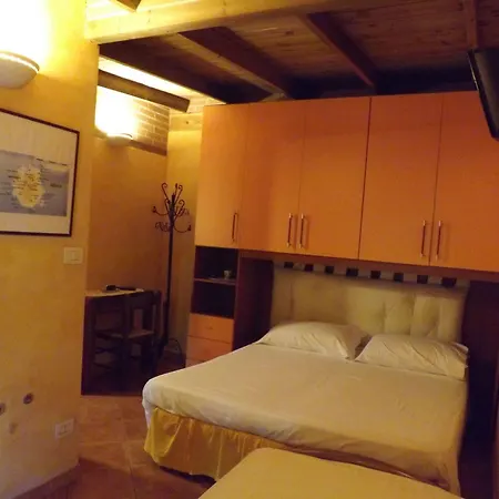 Country Apartments *